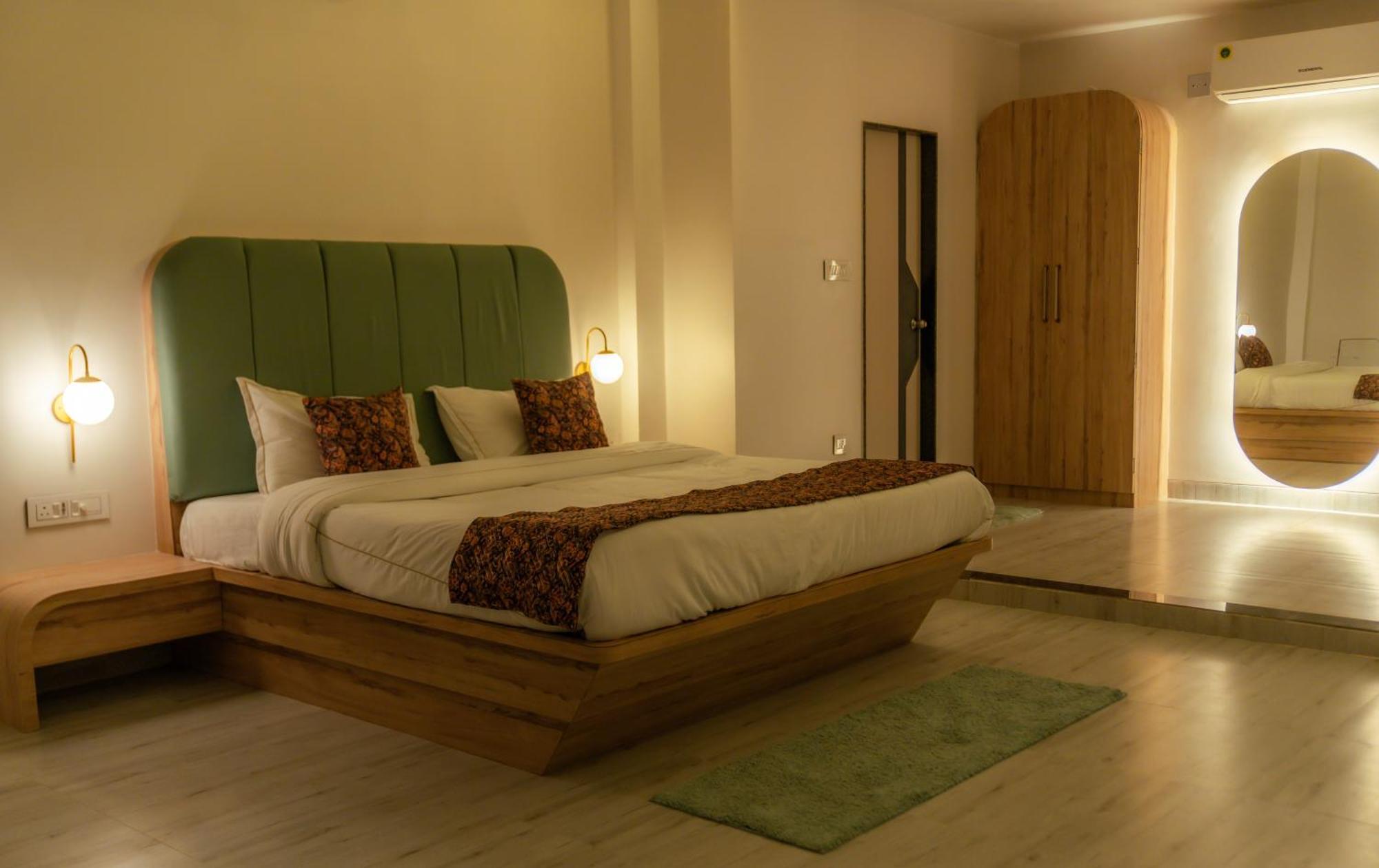 The Lavish Stay Varanasi Exterior photo