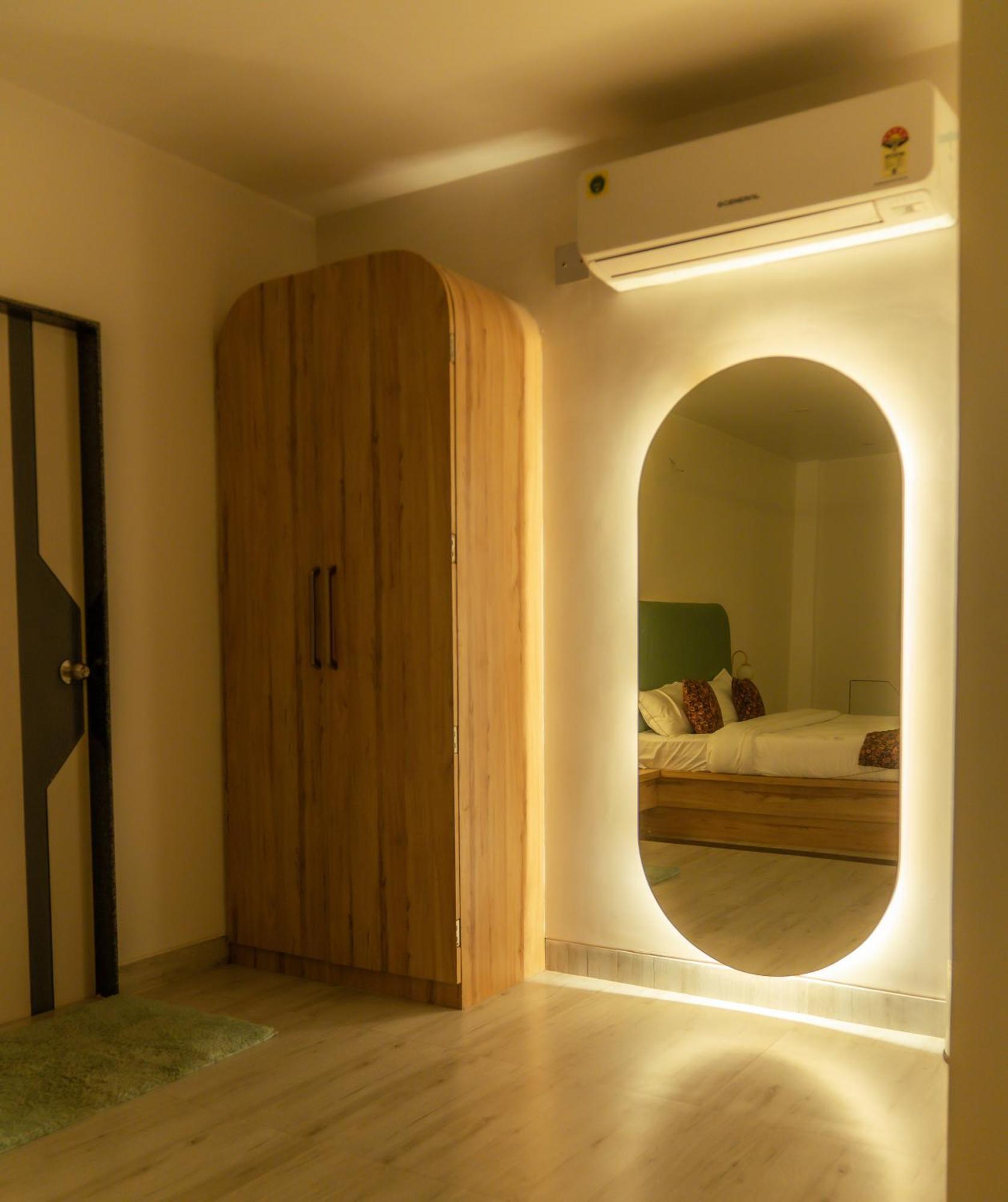 The Lavish Stay Varanasi Exterior photo