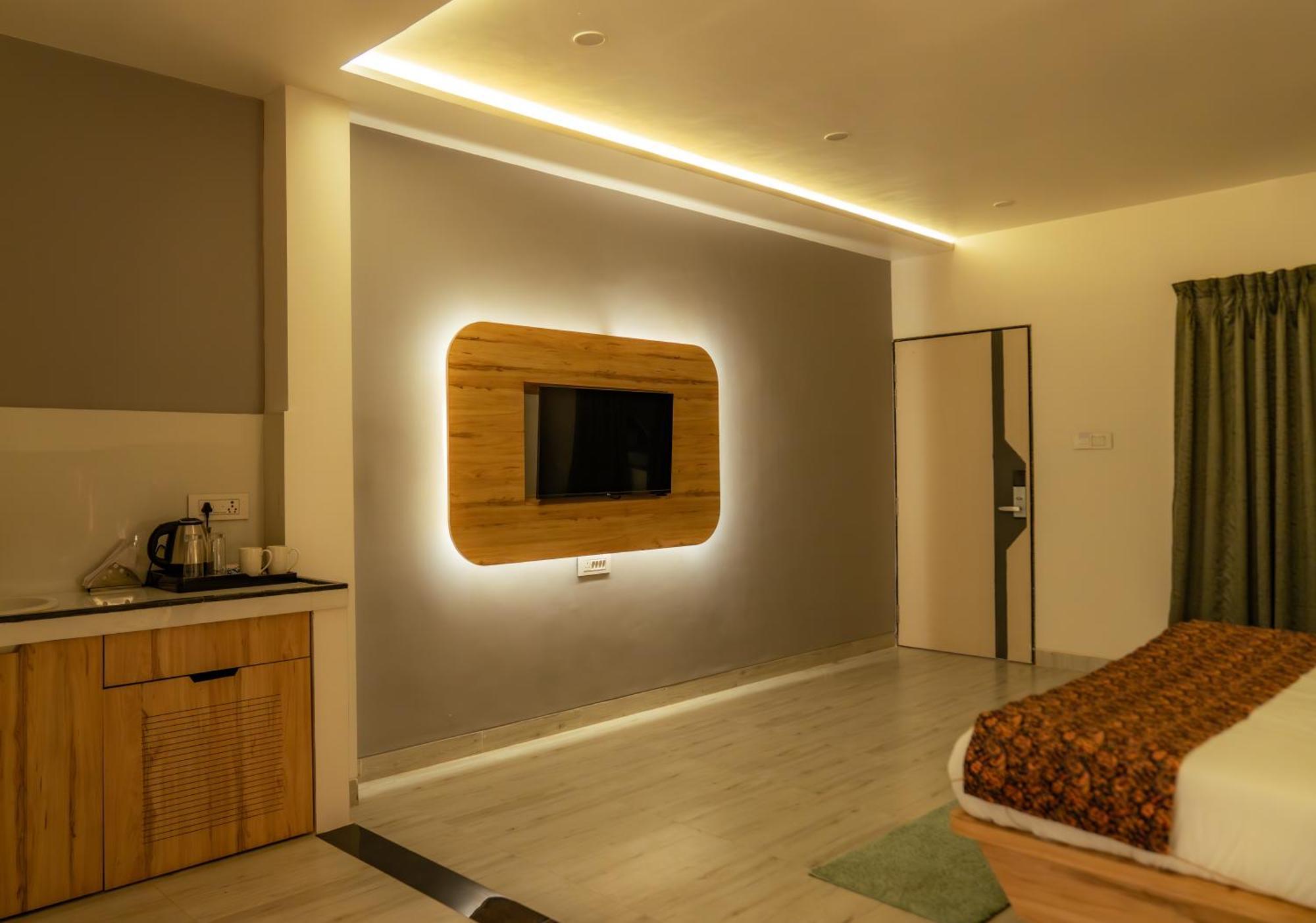 The Lavish Stay Varanasi Exterior photo