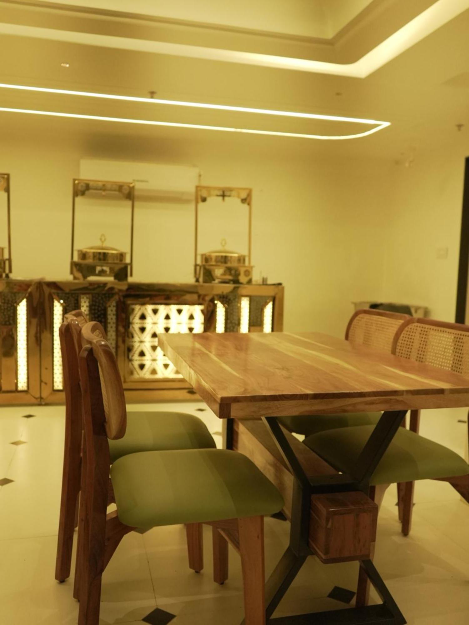 The Lavish Stay Varanasi Exterior photo