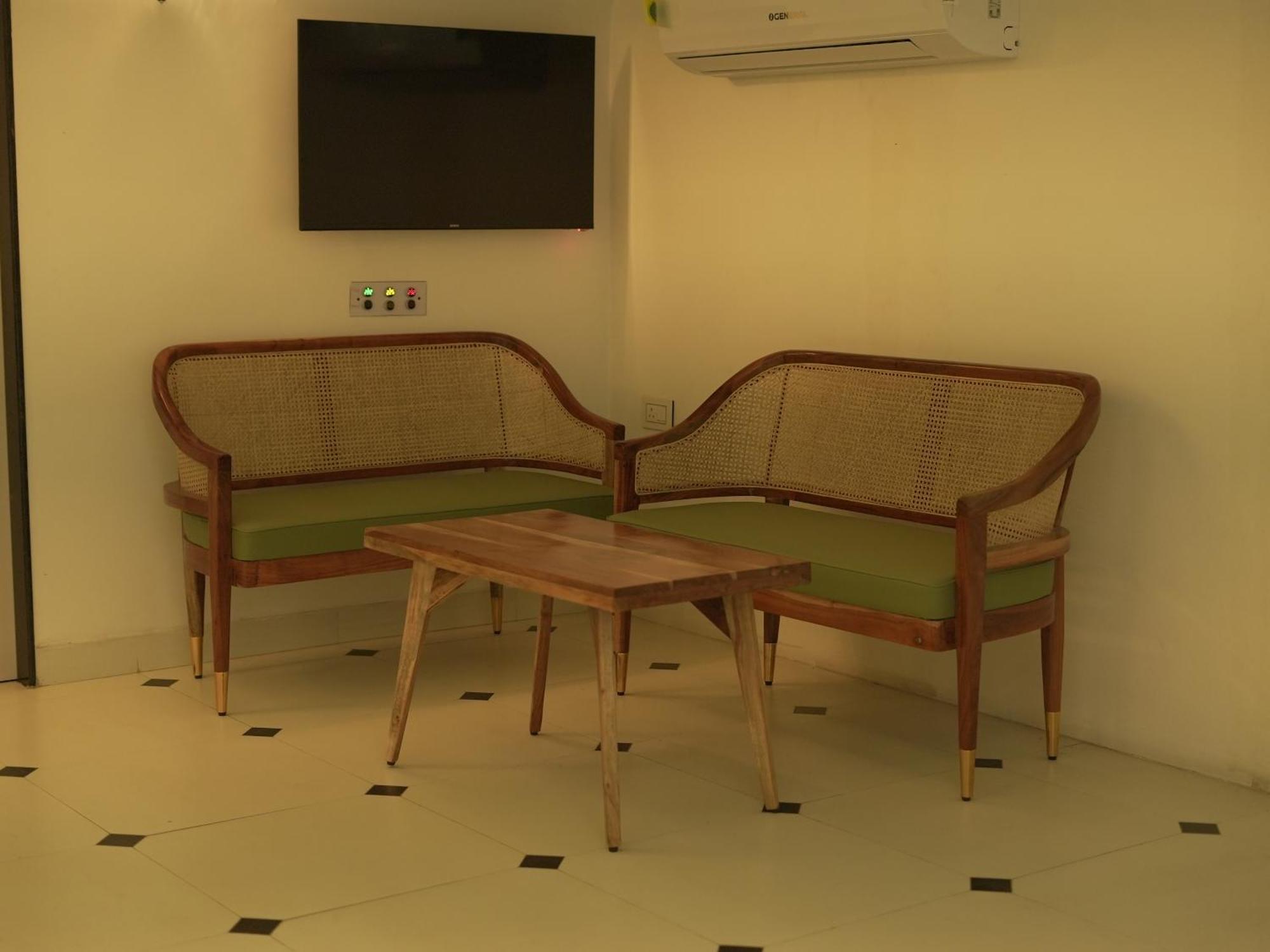 The Lavish Stay Varanasi Exterior photo